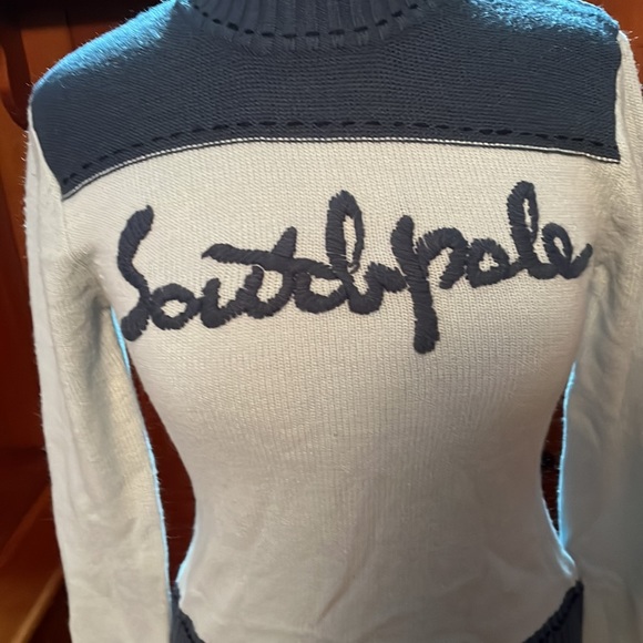 Medium Sweater - Picture 2 of 13